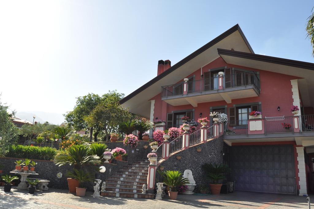 Villa Esclusiva Con Piscina Privata E Vista Etna Цафферана-Етнеа Номер фото